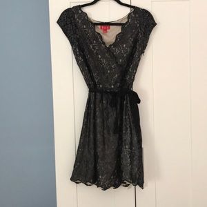 NWT lace Elle Dress